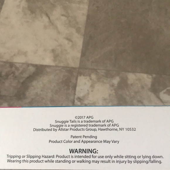 Pink Mermaid Snuggie Tails - Picture 5 of 6